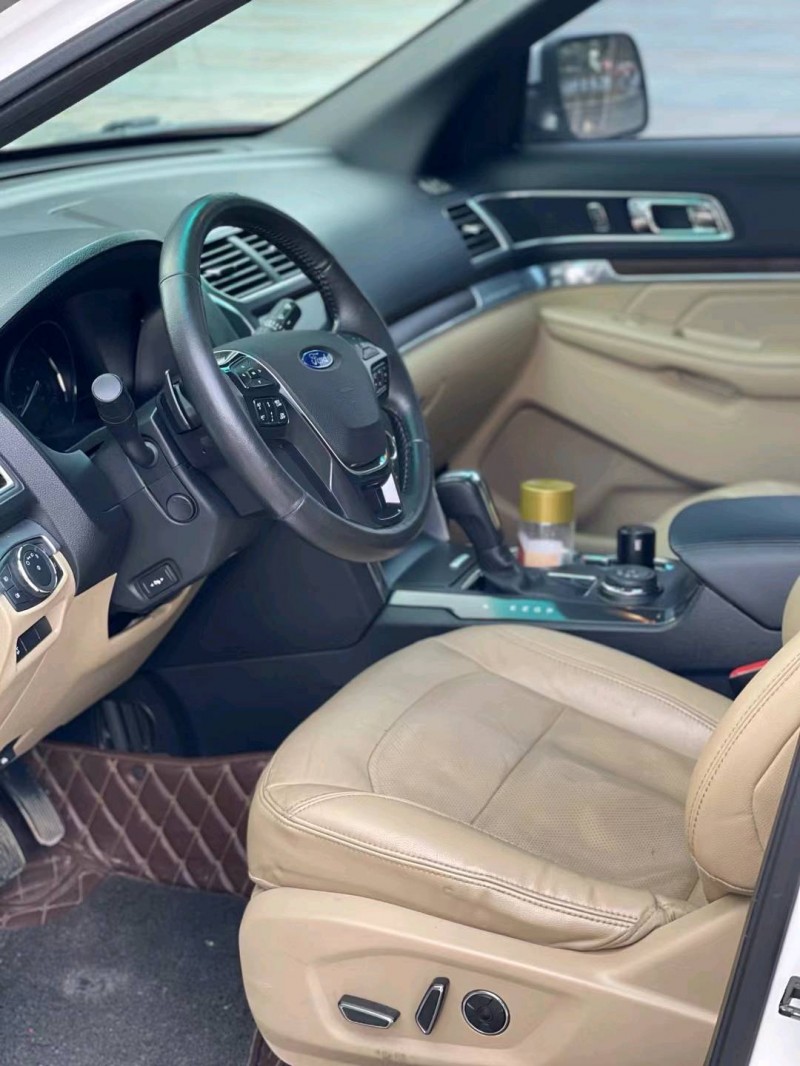 汕头16年福特探险者4