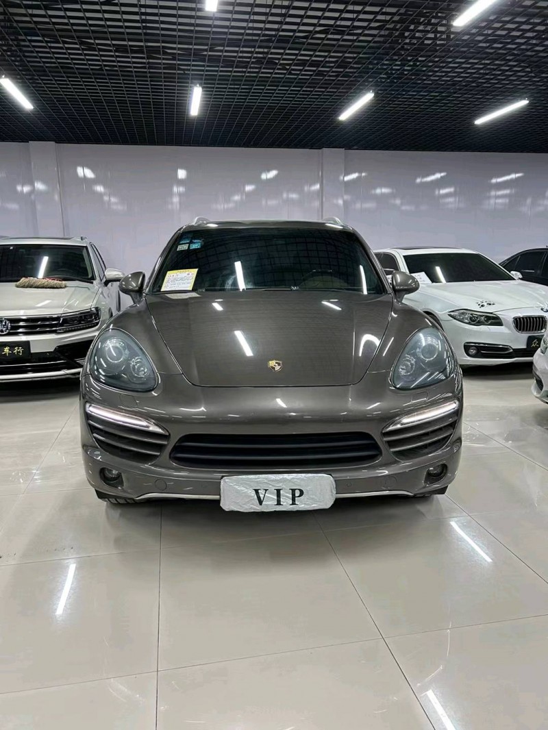 廊坊12年保时捷卡宴1