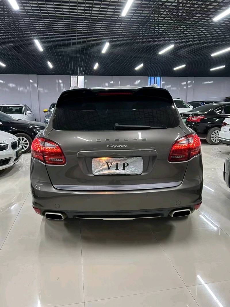 廊坊12年保时捷卡宴4