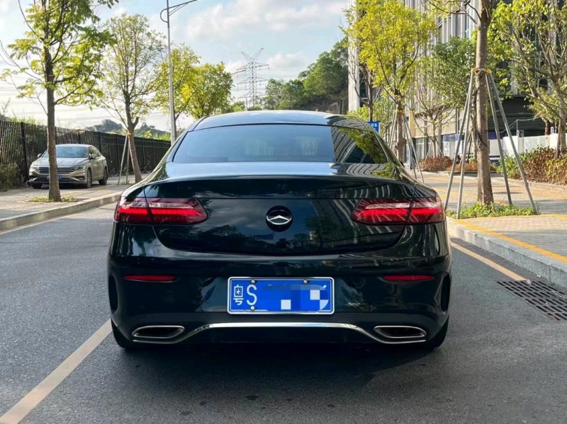 珠海21年奔驰E8