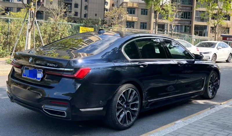 汕头22年宝马7系4