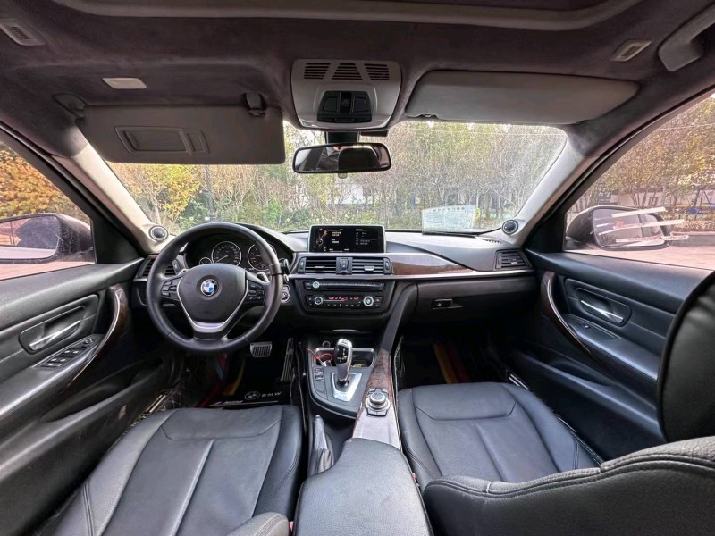 济南14年宝马3系8