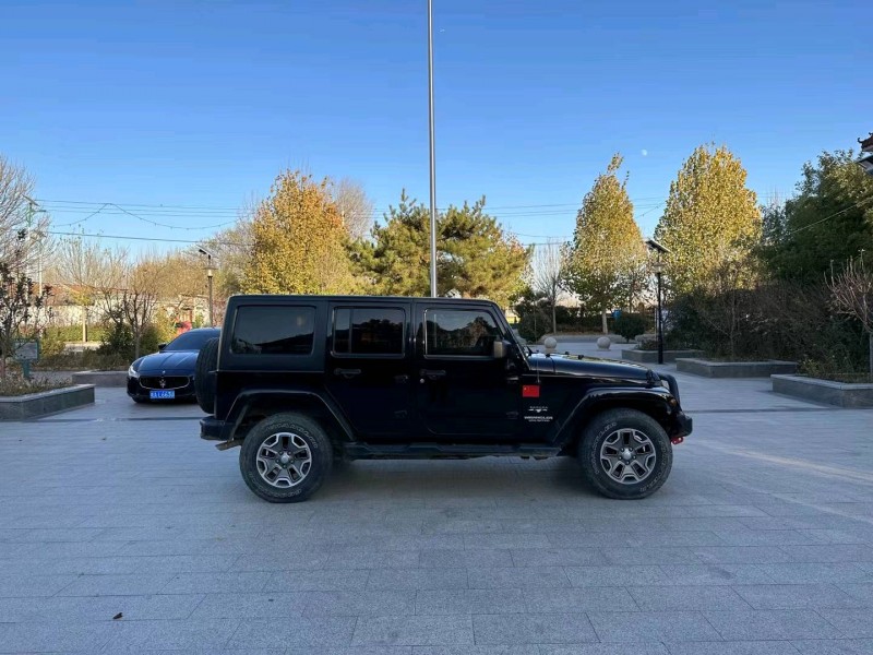 济南18年Jeep牧马人4
