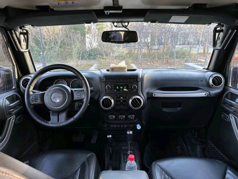 济南18年Jeep牧马人8