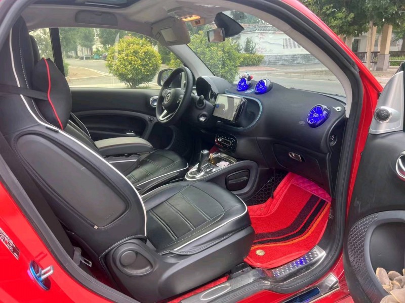 济南18年奔驰smart8