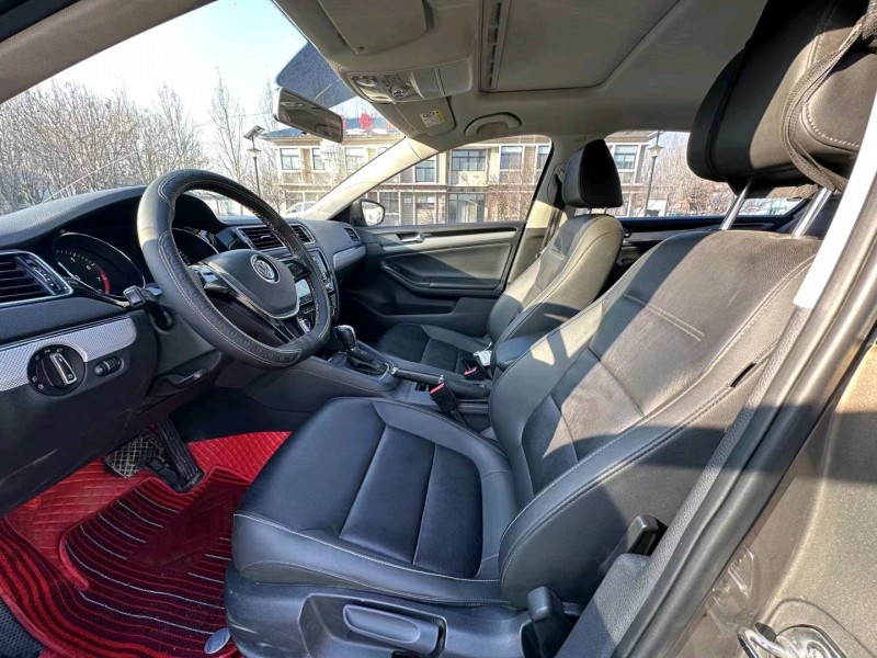 济南16年大众速腾6