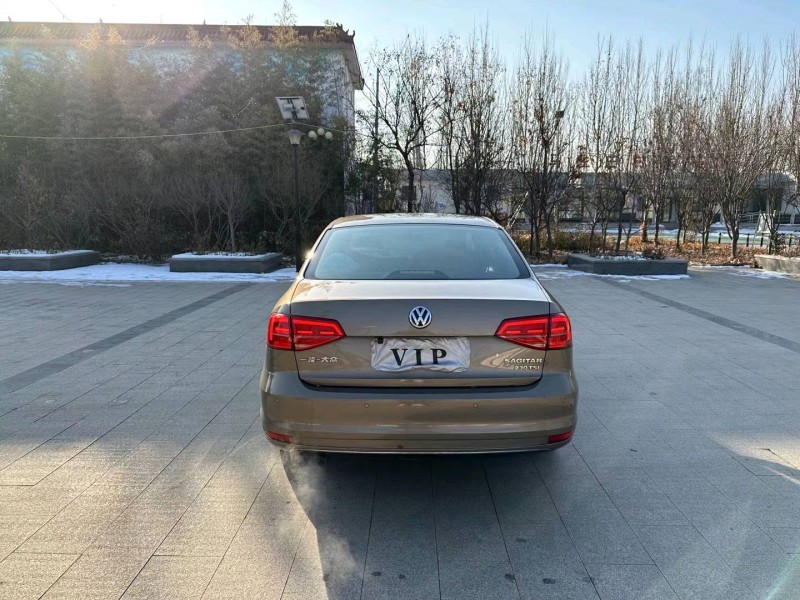 济南16年大众速腾8