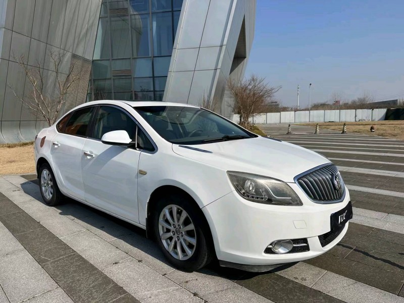 盐城14年别克英朗GT3