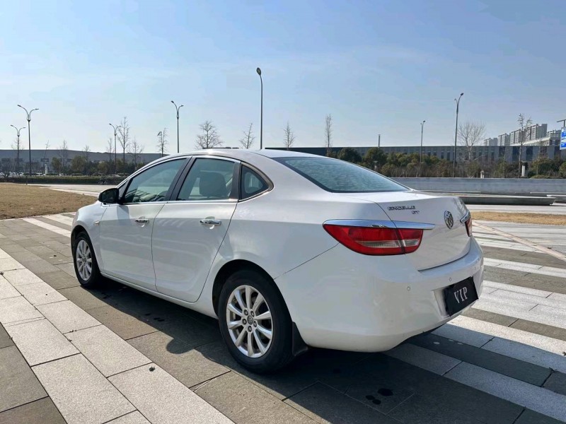 盐城14年别克英朗GT8