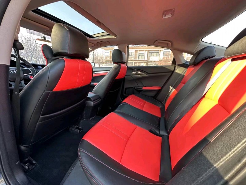 济南19年本田思域7