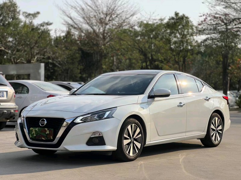 东莞22年日产天籁3