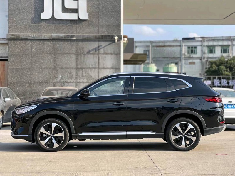 东莞22年比亚迪宋8