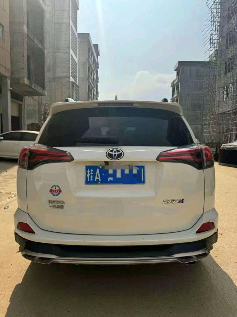 梧州17年豐田RAV4榮放4