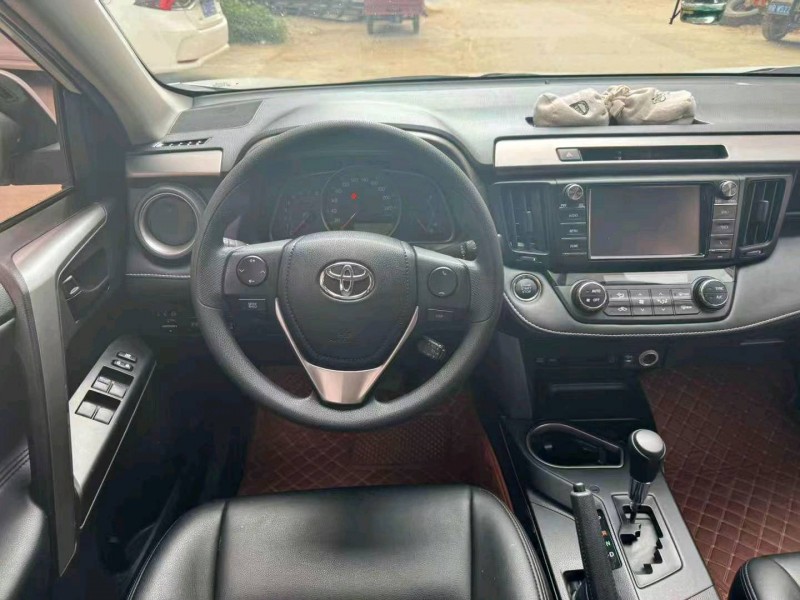 梧州17年豐田RAV4榮放8
