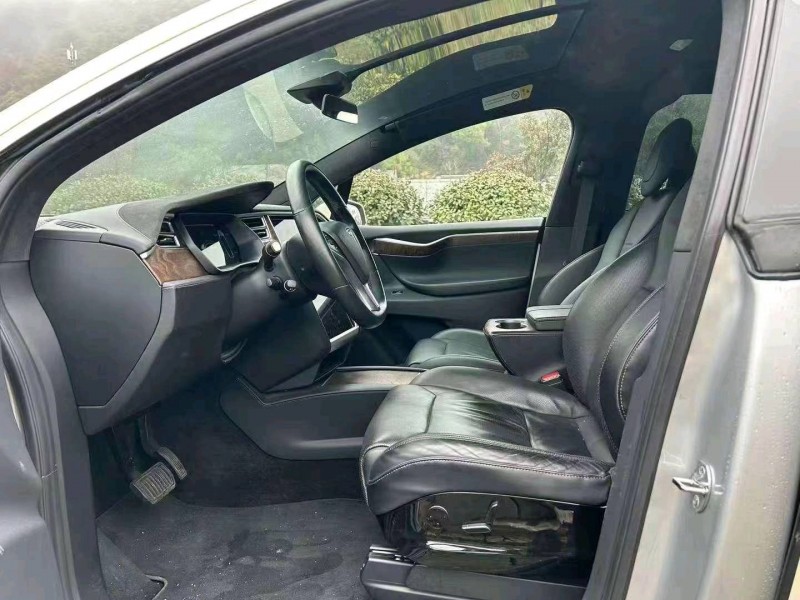 嘉興17年特斯拉MODEL X8