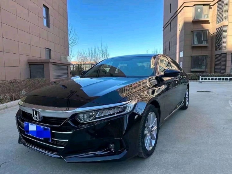 邯郸23年本田雅阁2