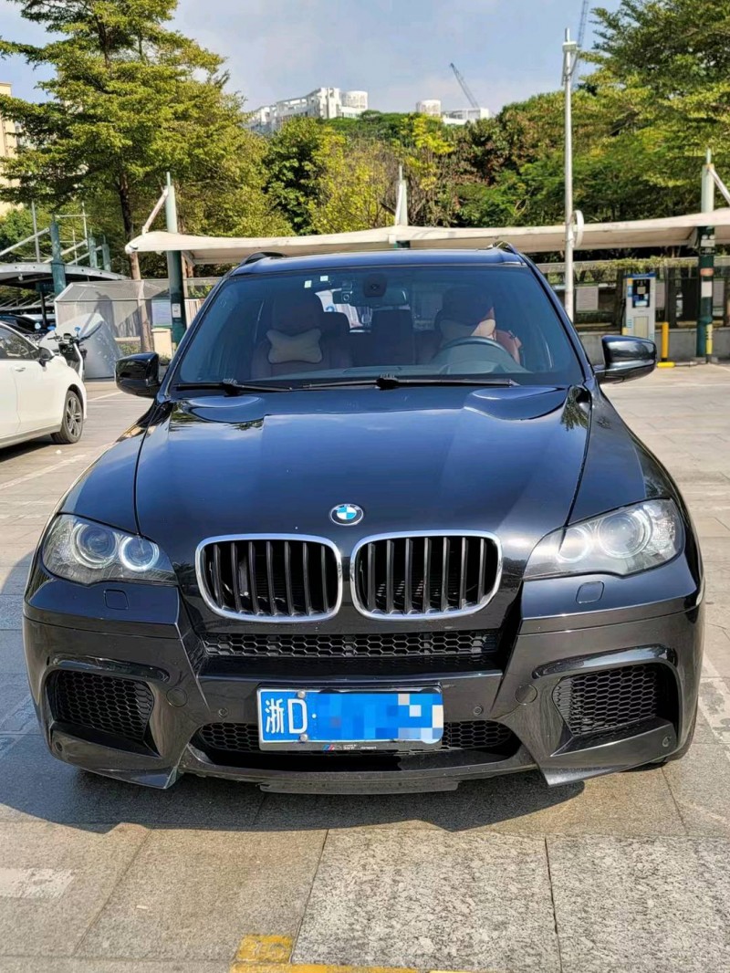 广州11年宝马X51