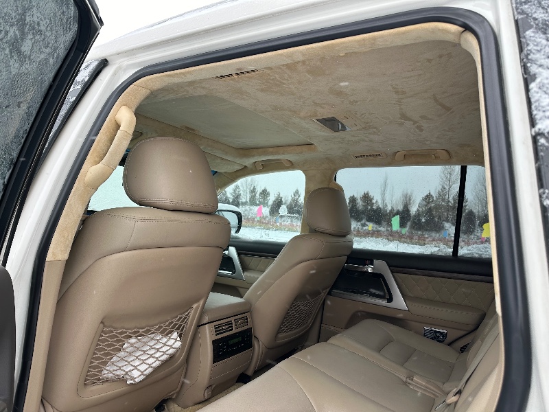 榆林14年丰田兰德酷路泽8