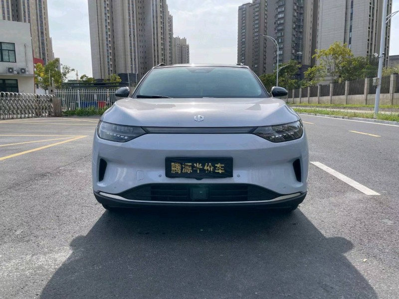 蘇州22年零跑汽車C111
