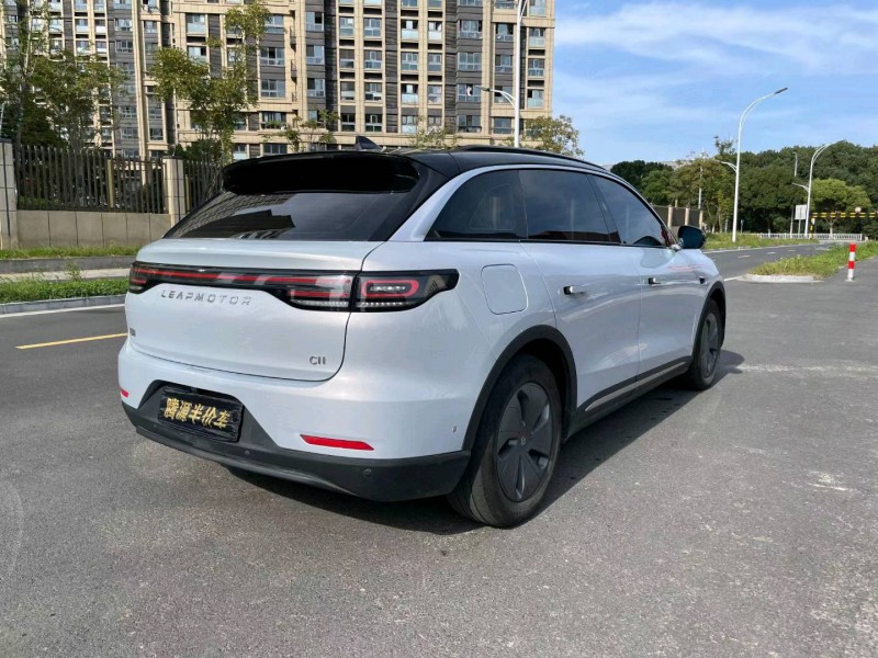 蘇州22年零跑汽車C118