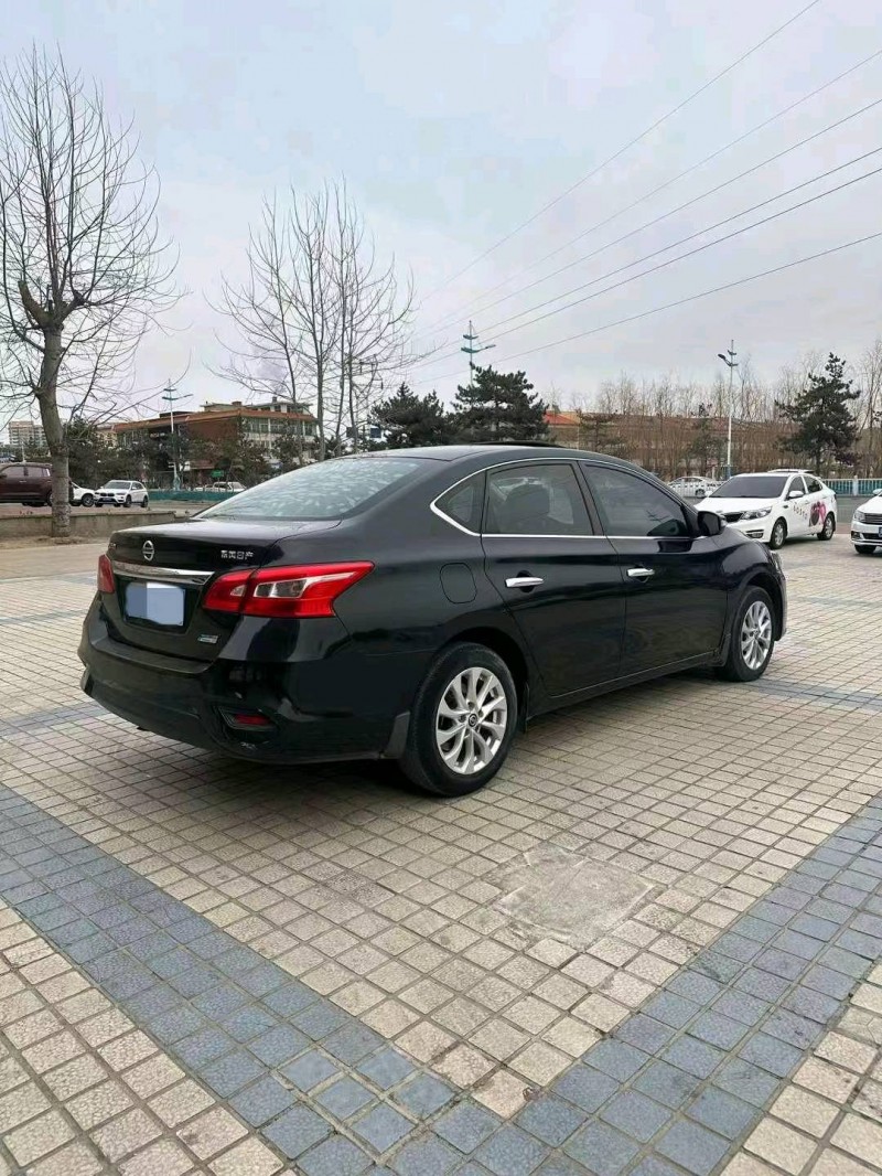 邯郸16年日产轩逸4