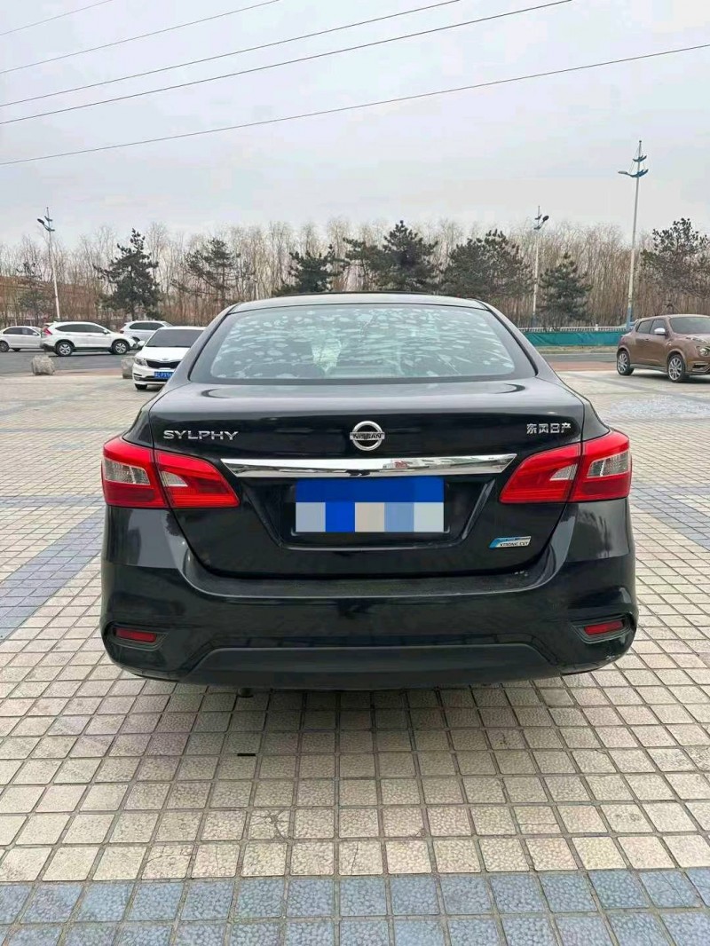 邯郸16年日产轩逸5