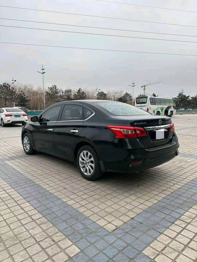 邯郸16年日产轩逸7