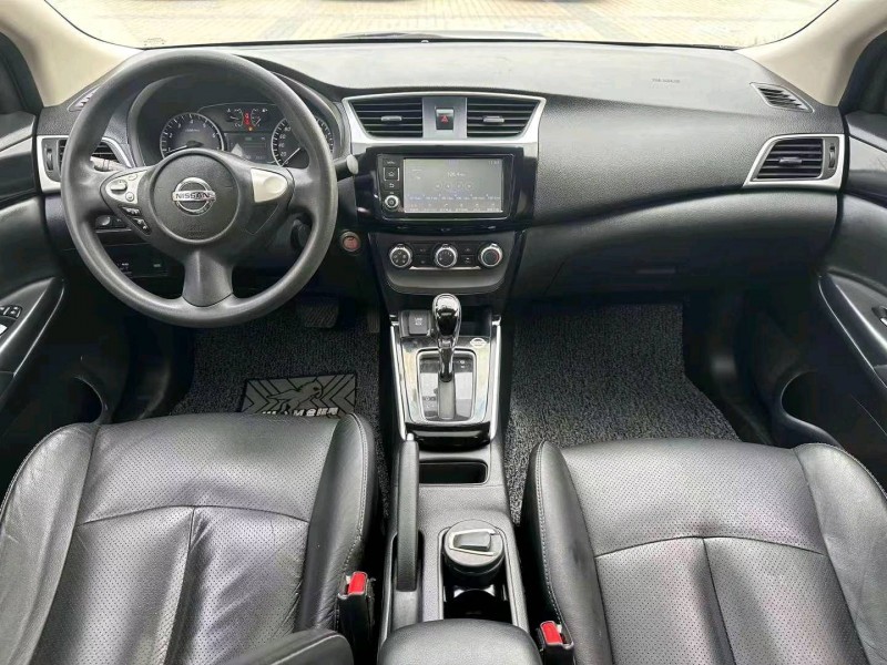 邯郸16年日产轩逸8