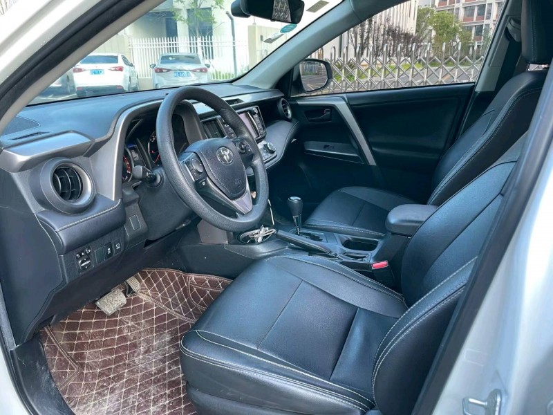 苏州19年丰田RAV46