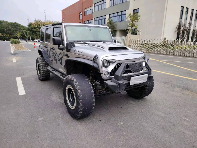 徐州17年Jeep牧马人2