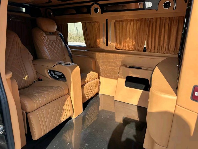 北京15年奔驰威霆4