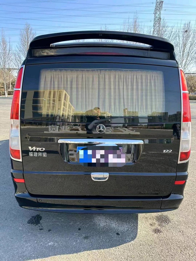 北京15年奔驰威霆9