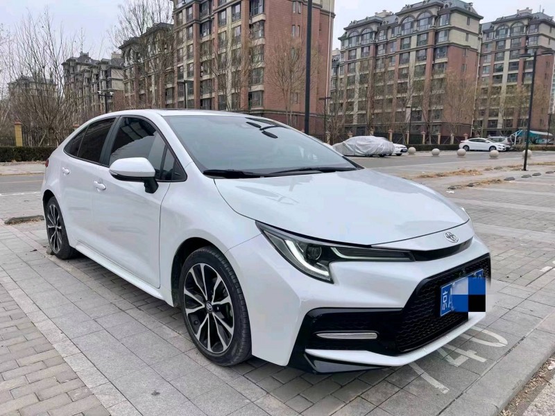 北京22年丰田雷凌2