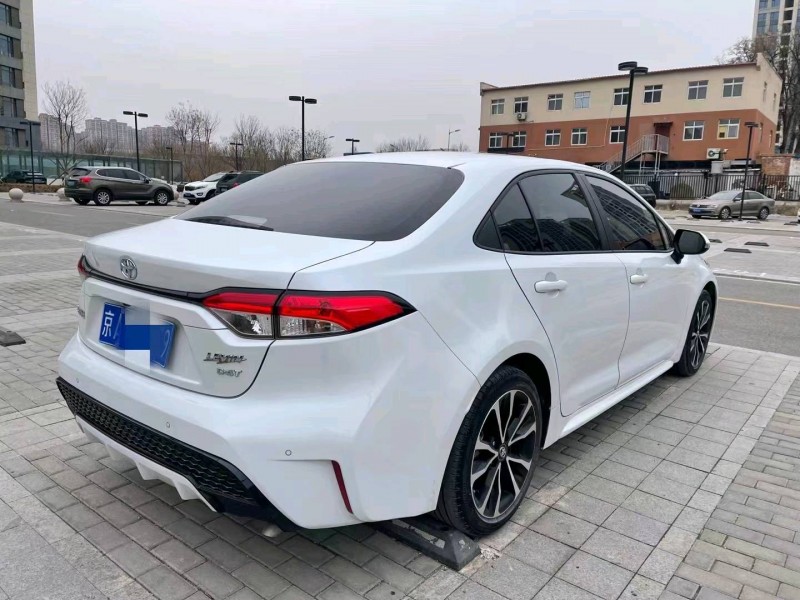 北京22年丰田雷凌7