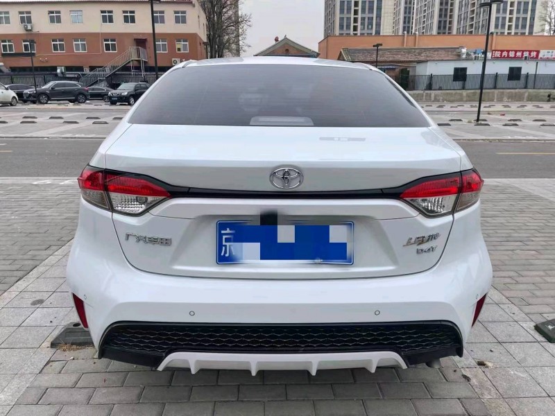 北京22年丰田雷凌9