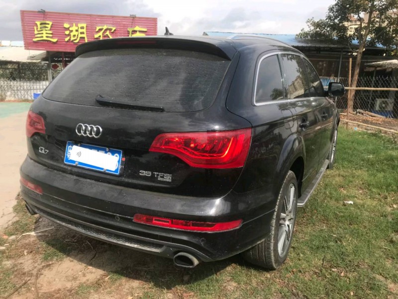 广州14年奥迪Q78