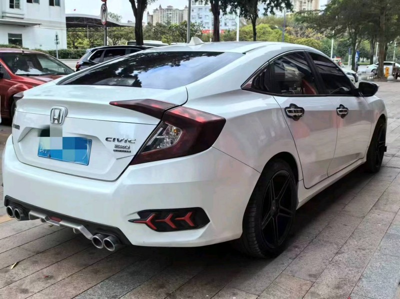 广州17年本田思域4