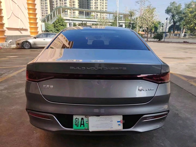 汕头23年比亚迪秦9