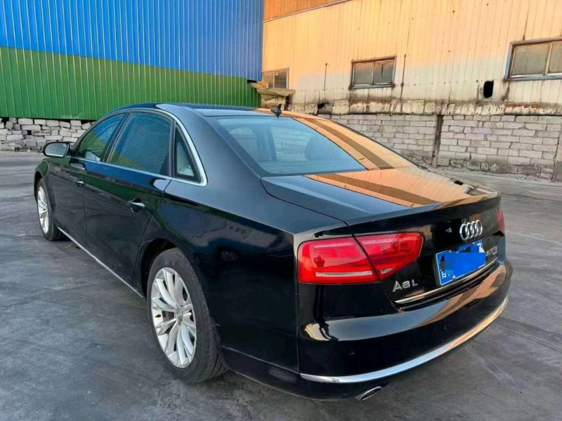枣庄12年奥迪A8L3