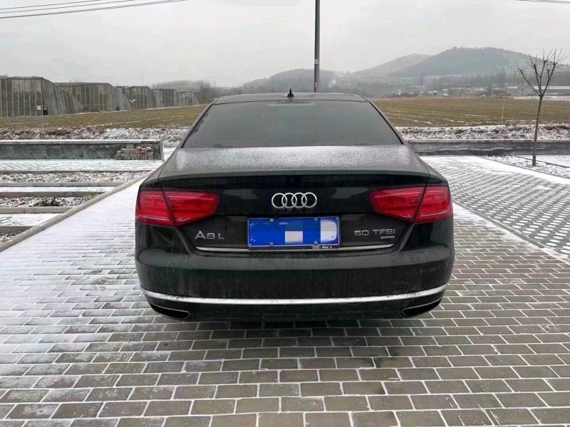 东营11年奥迪A8L8
