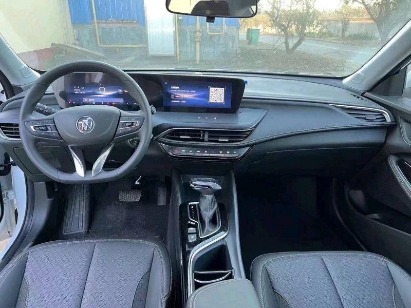 枣庄23年别克威朗6