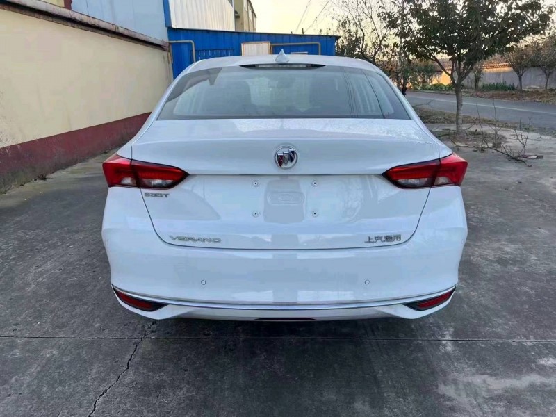 枣庄23年别克威朗7