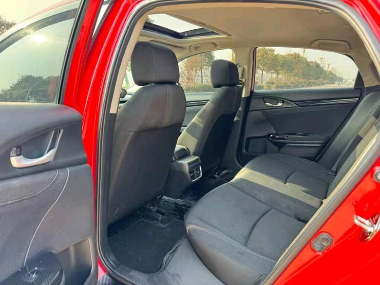 盐城18年本田思域7