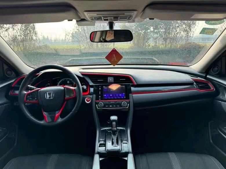 盐城18年本田思域8