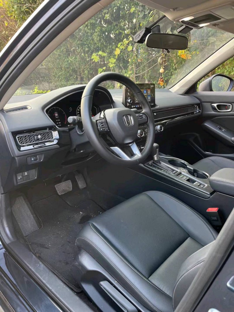 珠海22年本田思域2