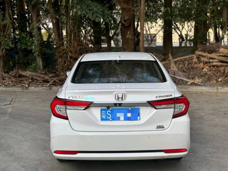 汕头19年本田凌派5