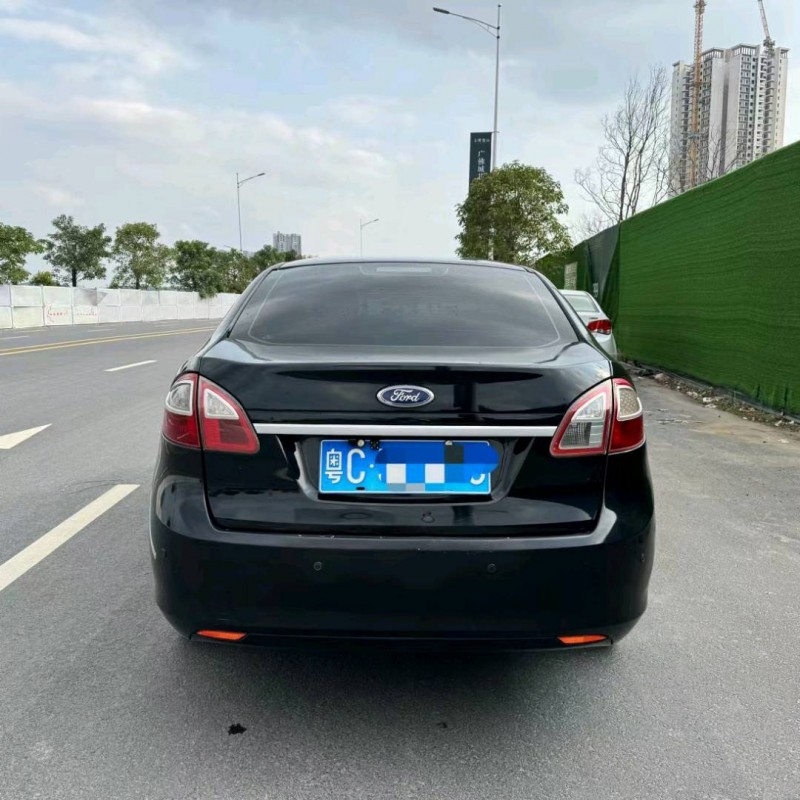 深圳13年福特嘉年华9