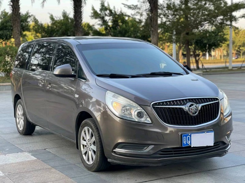 深圳18年别克GL82