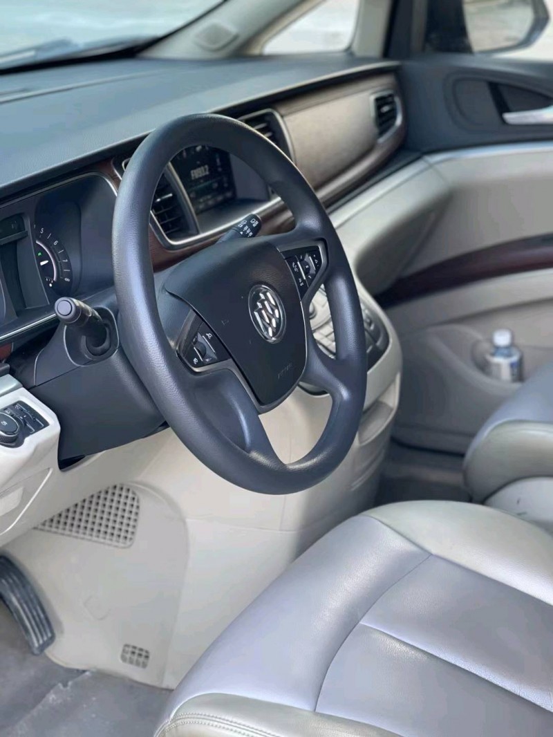 深圳18年别克GL83