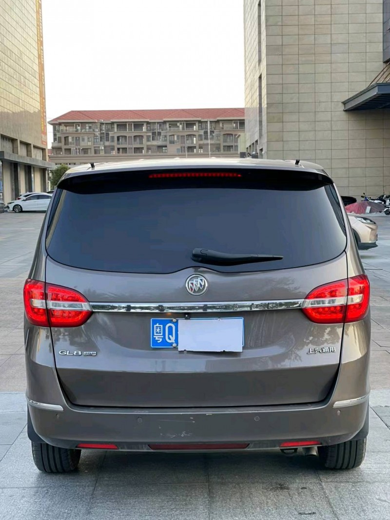深圳18年别克GL84